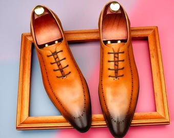 Handgemaakte Italiaanse leren oxfordschoenen: klassieke brogue-schoenen