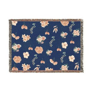 Woven Floral Throw Blanket: Cottagecore Decor with Fringed Edges