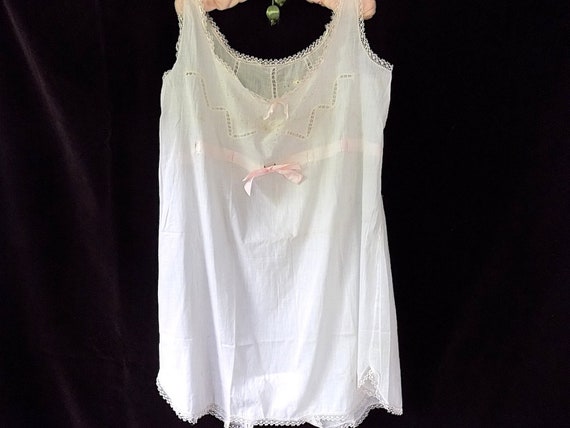 1920s 1930s French-American Step-In Chemise / Comb