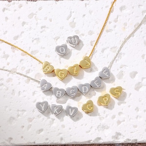 Cuentas de letras con forma de corazón de plata esterlina, cuentas con letras iniciales, cuentas de corazón, cuentas del alfabeto, cuentas de letras con forma de corazón para la fabricación de joyas.