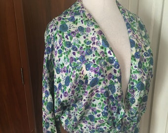 1950s crop jacket/ amazing silk floral print!! Silk bolero blouse/ m