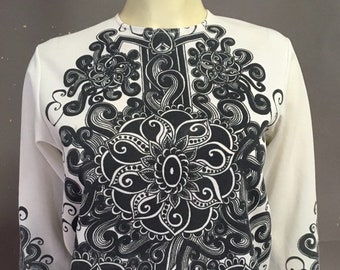 Vtg  60s 70s psychedelic blouse/ tattoo black white print shirt/ B=36”