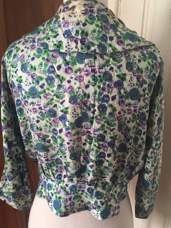 1950s crop jacket/ amazing silk floral print!! Si… - image 2