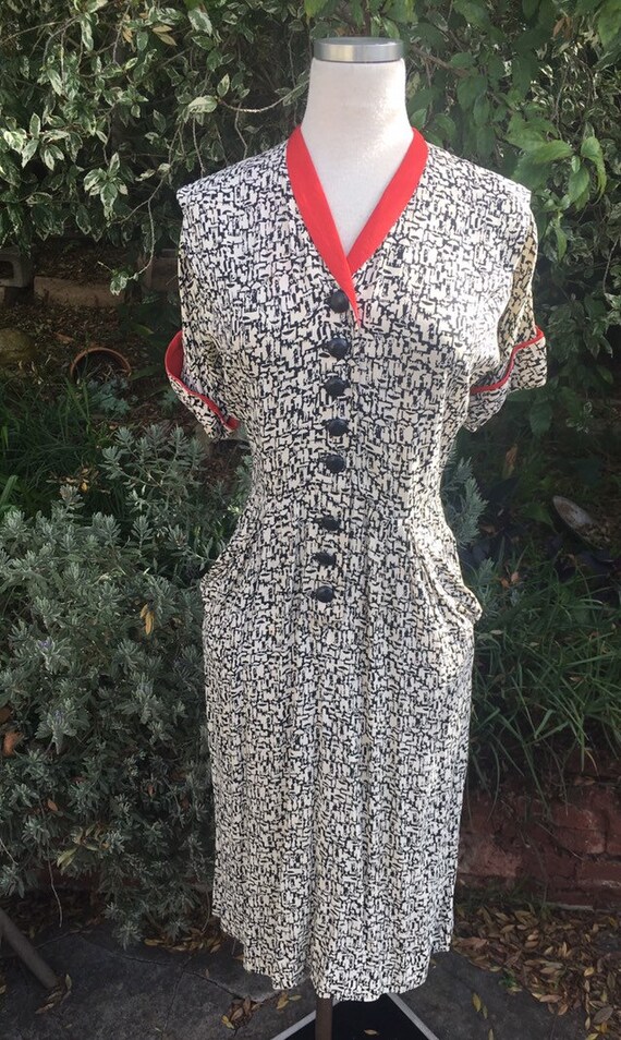 Vtg 40s novelty dress/ 1940s rayon dress/ red blac