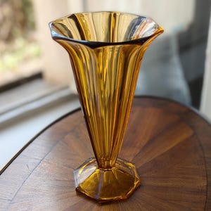 Amber Glass Tulip Vase - Art Deco Style - Elegant Decoration, Retro Centerpiece