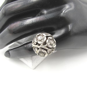 Art Nouveau Sterling Silver Flower Ring - Vintage Sterling Floral Button Ring - Ladies Antique Sterling Floral Bouquet Ring -
