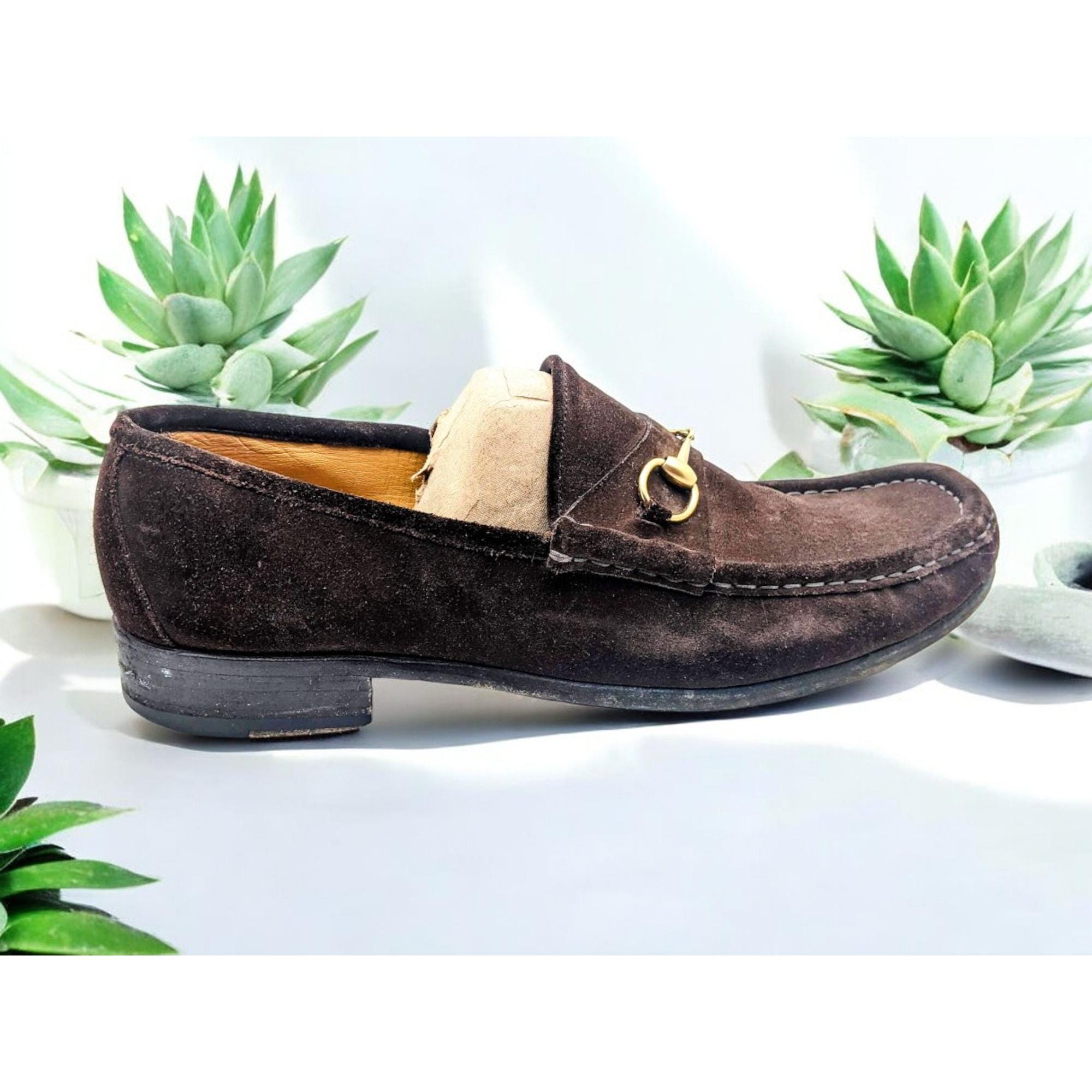 Gucci Men’s Dark Brown Suede Horsebit Loafers
With Box and dust bags pre-owned GUCCI Jordaan Horsebit Suede Loafers for Men | MR PORTER main image 2