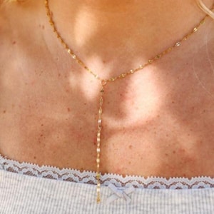 Gold Lariat Halskette 18K – Lippen Kette Y Anhänger • Zierlicher Minimal Schmuck • Edelstahl Geschenk für Sie