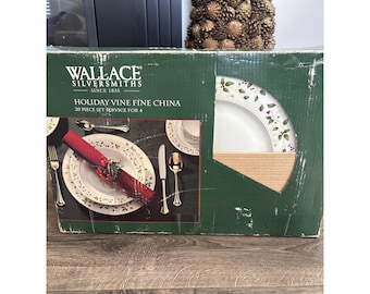 Vintage Wallace Silversmiths Holiday Vine Fine China Service for 4 New