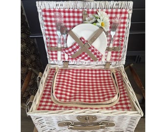 Decorative Fortnum and Mason F M Hamper Wicker Picnic Storage