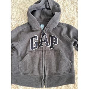 old gap zip up hoodie 00s y2k 短丈 archive Vintage Y2K Black Gap Zip Up Boxy Hoodie (M/L) – Rebalance Vintage