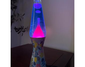 Lámpara de lava Lava Lite Disney Lilo & Stitch, cera rosa, líquido azul, 14.5"