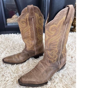 J.B. Dillon Classic Western Cowboy Boots – Brown Leather – Made in Mexico J.B. DILLON Brown Leather Cowgirl Western Ankle Boots  main image 3