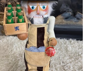 Steinbach 2008 Nutcracker Beer Vendor Wooden Handcrafted Germany Music Box
