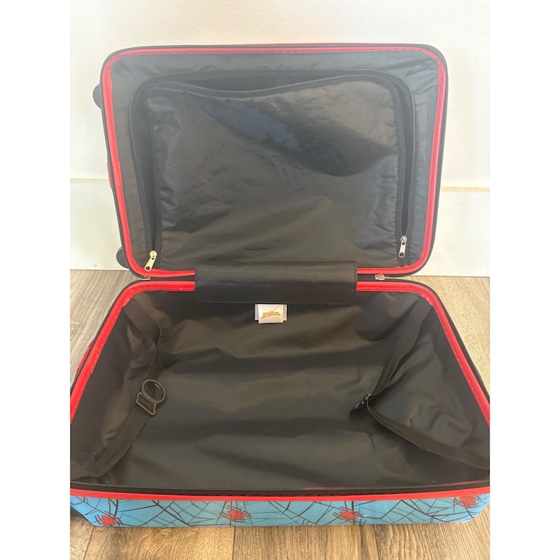 Marvel Spiderman Kids Rolling Suitcase 18 Inch 360 Degree spinner Wheels NEW image 5