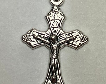 1 Crucifix Charm - 30mm Tall, Holly Leaf Detailing, Silver Filled Oxidized Metal, Silver Color, Rosary Parts, Crucifixes, Cross, Italy