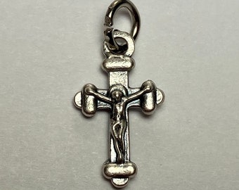 1 Crucifix Charm - 20mm Tall, Small Size, Silver Filled Oxidized Metal, Silver Color, Rosary Parts, Crucifixes, Simple Style, Cross, Pendant