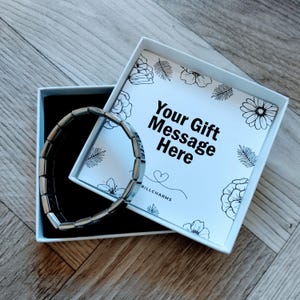 Pulsera elástica personalizada de acero inoxidable plateado con dije italiano y herramienta gratuita