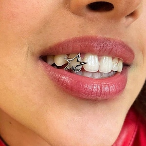 Star Shape Caps– Custom Made Gold & Silver Grillz | Personalized Grillz Sets FREE Mold Kit + Free Shipping!