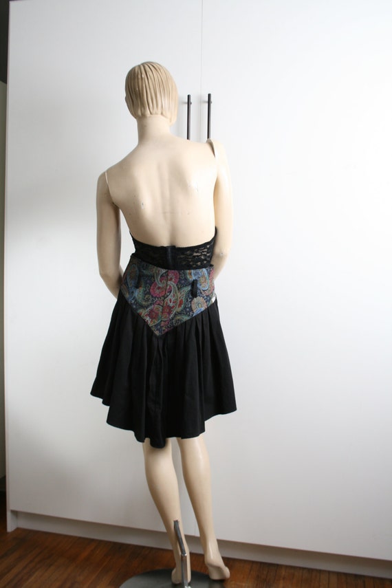 tapestry yoke paisley black full mini skirt vinta… - image 5