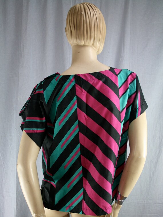 fuchsia teal black blouse - image 5