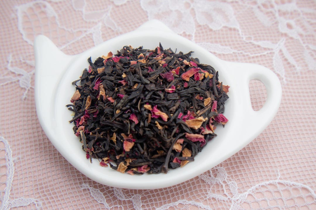 Rose Black Tea | Premium Loose Leaf Floral Blend With Rose Petals ...