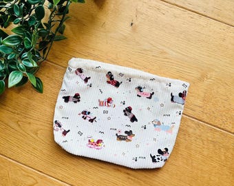 Cute fabric bag with a dog motif - Handmade - Versatile & charming - Dachshund tote bag - Gift idea for Dachshund dog lovers