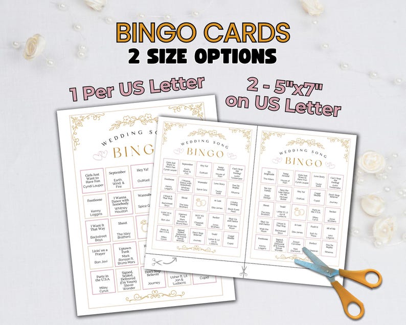 Puede incluir: Dos tarjetas de bingo de boda con detalles dorados y el texto "Wedding Song Bingo". Las tarjetas tienen un dise&ntilde;o floral e incluyen t&iacute;tulos de canciones. El texto "BINGO CARDS 2 SIZE OPTIONS" est&aacute; en la parte superior. Una tarjeta es de tama&ntilde;o US Letter, la otra es de 12,7 cm x 17,8 cm.