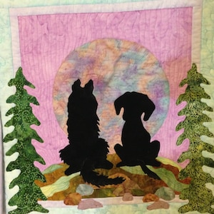 Dog quilt pattern / digital download /fusible applique pattern with dogs / 19x19 wall hanging