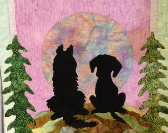 Dog quilt pattern / digital download /fusible applique pattern with dogs / 19x19 wall hanging