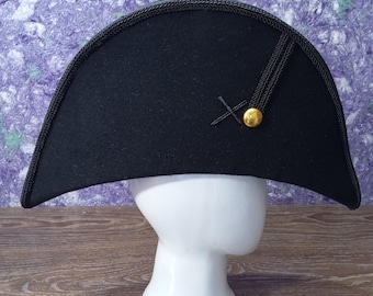 ナポレオンの二角帽子、19 世紀の摂政時代の黒いウールの軍服帽子