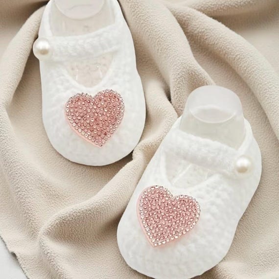 Newborn Pink Heart Baby crib shoes