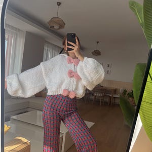 Handgefertigte grobstrick Strickjacke – Rosa Schleife Cottagecore Pullover – Oversized Cosy Strick – Weicher Strick – Geschenk für Sie