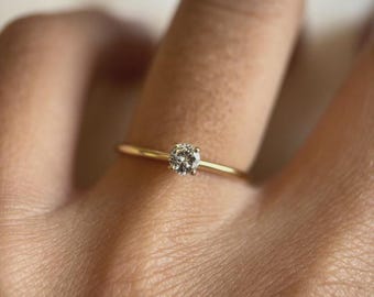 Round Engagement Ring in 925 Silver / Engagement Rings / 4-Prong Solitaire Ring / Gold Plated Promise Ring / Engagement Ring For Women
