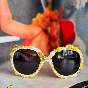 Óculos de sol personalizados com strass da Beyoncé (prontos para a turnê do Cowboy Carter!)