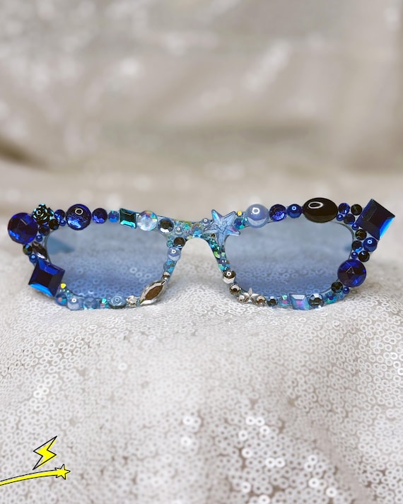 Rhinestone Decorative Sunglasses Amazon.com: mincl Bling Diamond Cat Eye Sunglasses for Women  main image 4