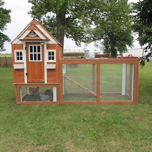 Chicken Coop Run for Shed Coop – DIY Enclosed Run Plans for Safe & Spacious Outdoor Chicken Space – Predator-Proof Design