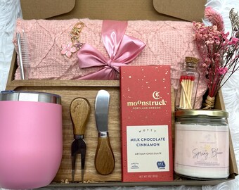 Cozy New Home Housewarming Gift Box,First Home Gift Box,  Realtor Closing Gift | Welcome Home Gift Set, Care Package, Thoughtful Gift Basket