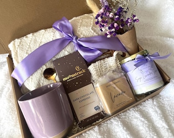 Lavender Cozy Self Care Gift Box for Her | Relaxation Gift Set with Candle, Chocolate, Mug & Blanket | Birthday, Thank You Gift | Hygge Gift