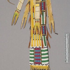 Pipväska med pärlor från Indianerna