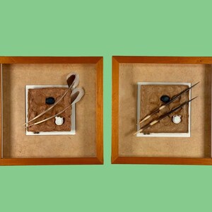 Set di 2 pezzi di Shirlee Lewis, composto da piume in carta e corteccia di cedro, stile Wabi-Sabi, 2000.