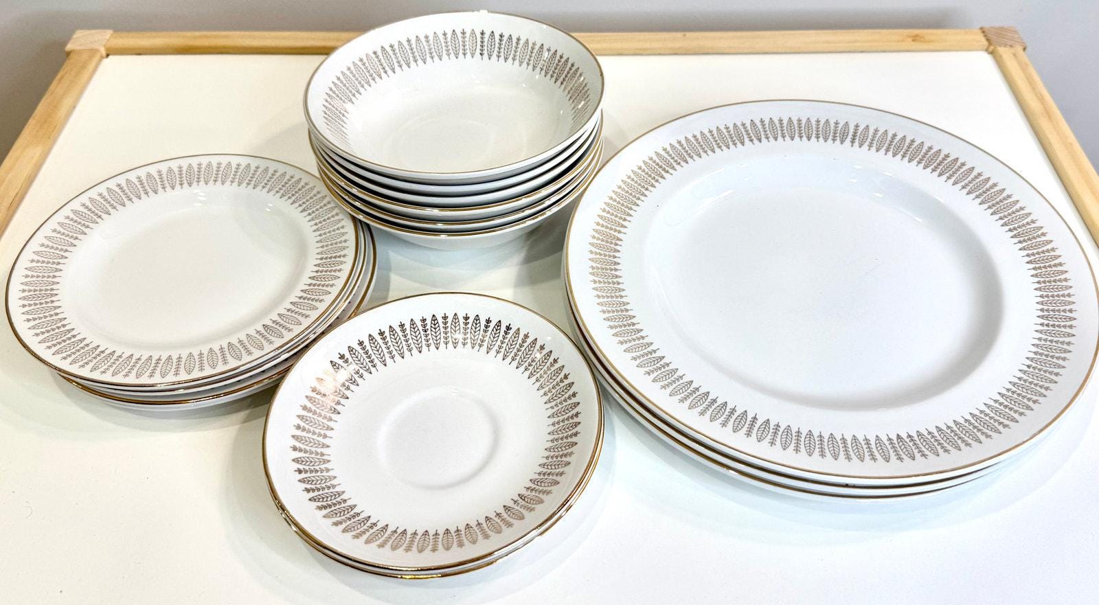 Vogue Dinnerware Warranted 22K Gold: Timeless Luxury & Elegance 1 Vogue Dinnerware Warranted 22K Gold: Timeless Luxury & Elegance