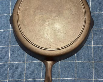 Lodge #8 -3 Notch cast iron skillet - Lodge #8 -3 Notch cast iron skillet (mid’s 40’s- Late 50’s)
