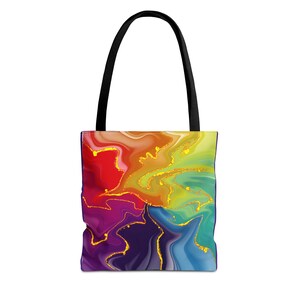 Rainbow Abstract Tragetasche - Diese lebendige, moderne Abstrakt wurde entworfen, um freudige Schwingungen zu bringen, wohin es geht.