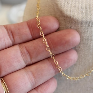 Heart layering necklace, 14k gold filled or sterling silver, simple every day minimalist jewelry for her, Valentine heart necklace