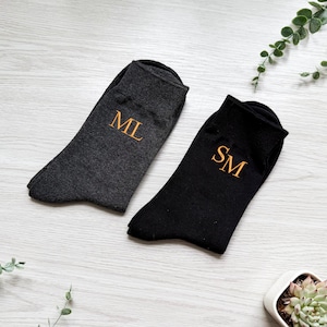 Embroidery Groomsmen Socks for Wedding,Embroidery Initial Wedding Socks,Personalized Embroidered Best Man Sock,Gift for Groomsmen