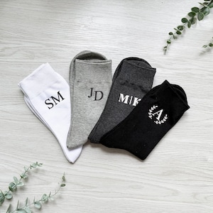 Embroidery Groomsmen Socks for Wedding,Embroidery Initial Wedding Socks,Personalized Embroidered Best Man Sock,Gift for Groomsmen