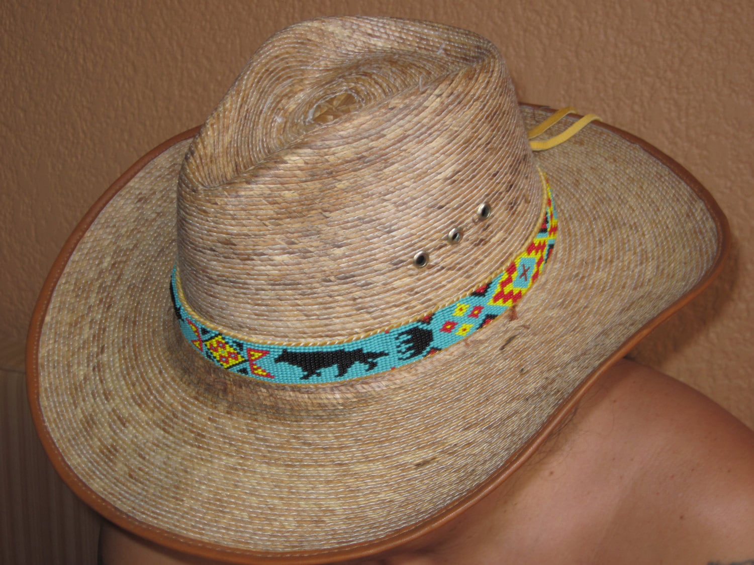 HUSH PUPPIES Mens Western Straw Cowboy Hat Band Wide Brim Feathers Sz 6 3/4  EUC