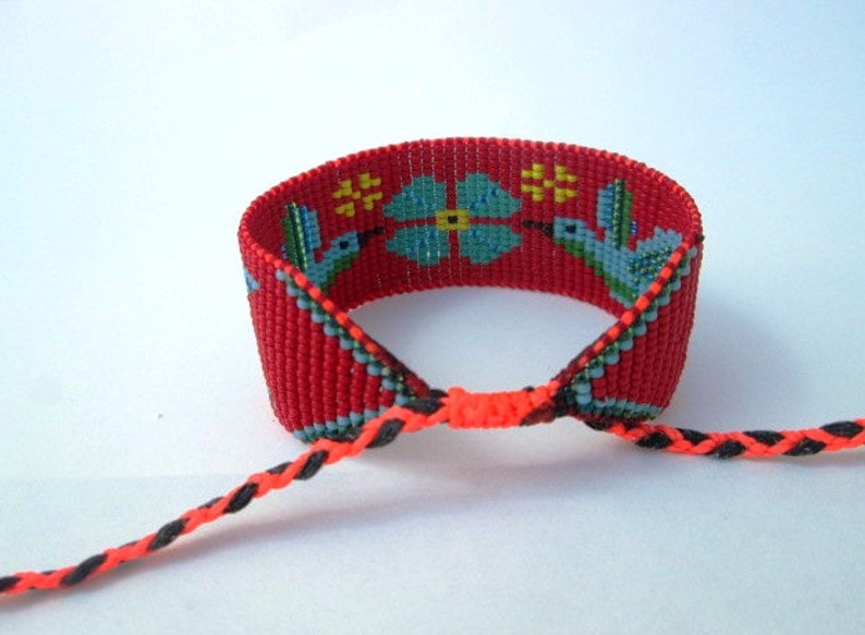 Red and Blue Beaded Hummingbirds and Flower Bracelet