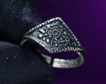 Fanmade  Favor and Protection Ring - Dark Souls Collection – Artisan Fantasy Inspired Souls Game Rings  – Premium 950 Silver Gamer Jewelry